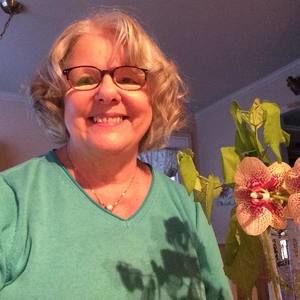 Meet your Posher, Suzanne